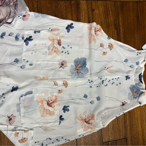 chicme White Sleeveless Top with Peach & Blue Floral Print